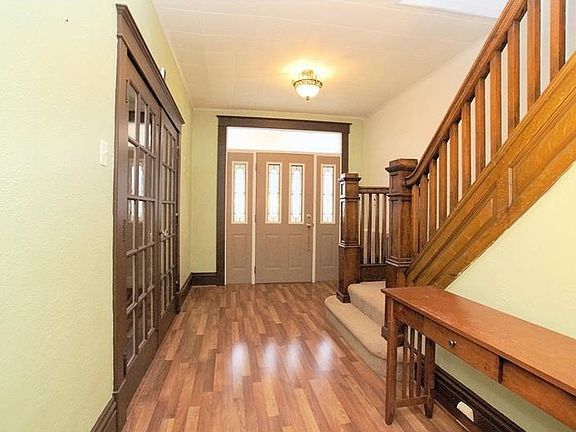4th image of 553 Cowan Ave