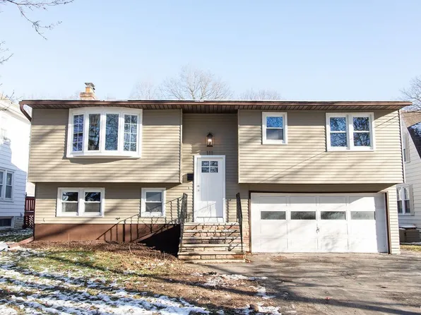 111 Meadow Rd, Syracuse, NY 13219
