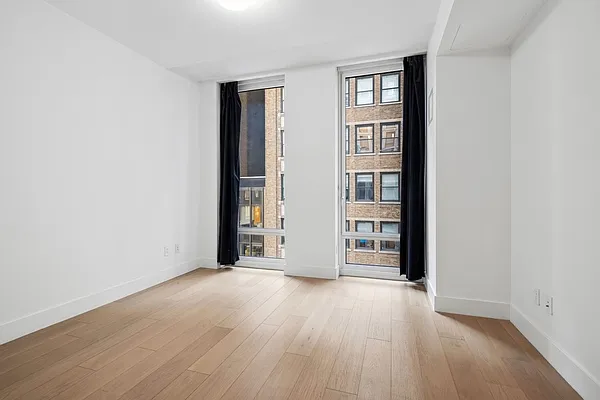 Rented by R New York | media 7