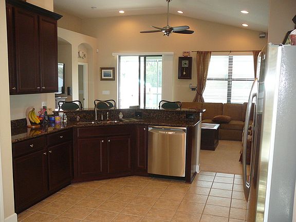 5th image of 8420 White Poplar Dr