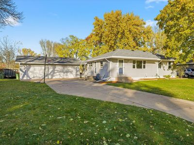 607 106th Ave NE, Blaine, MN, 55434