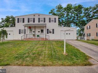 406 W 6th St, Lititz, PA 17543