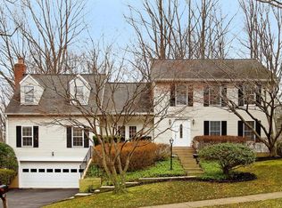 2211 Quartermaster Ln, Reston, VA 20191