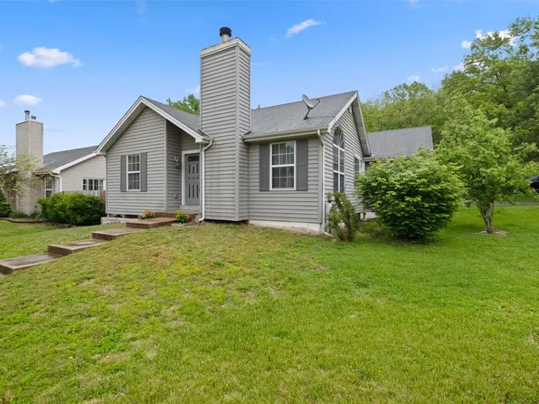 1482 Brookside Dr, High Ridge, MO 63049