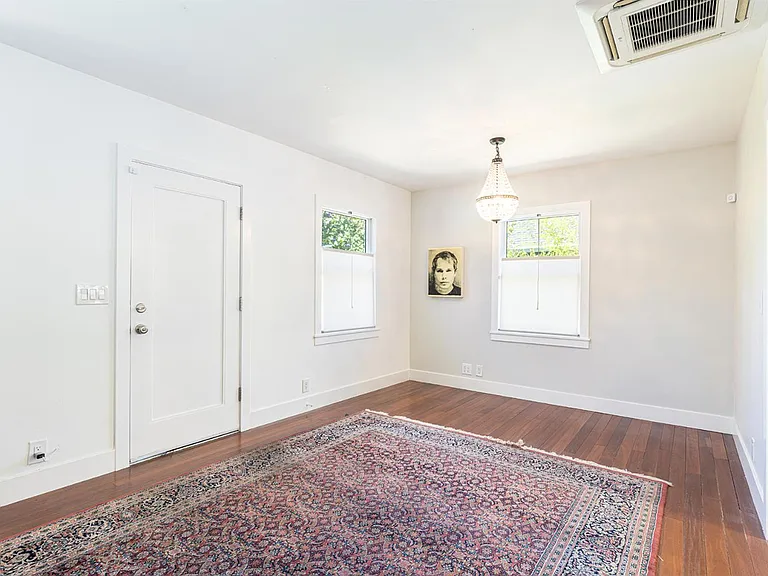 1317 C St — Photo 15