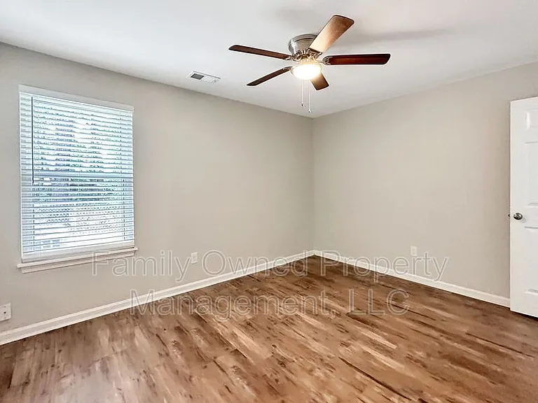 203 Pebble Creek Rd — Photo 15