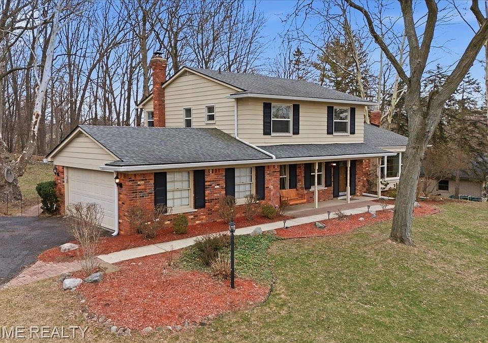 1st image of 326 Shagbark Dr