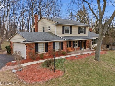 326 Shagbark Dr, Rochester Hills, MI, 48309