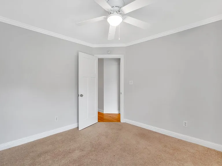 1210 Mendenhall Ct — Photo 34