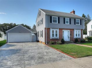 21 Belgrade Ave, Pawtucket, RI 02861