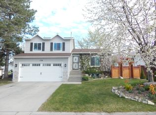 738 W 1900 N, Centerville, UT 84014