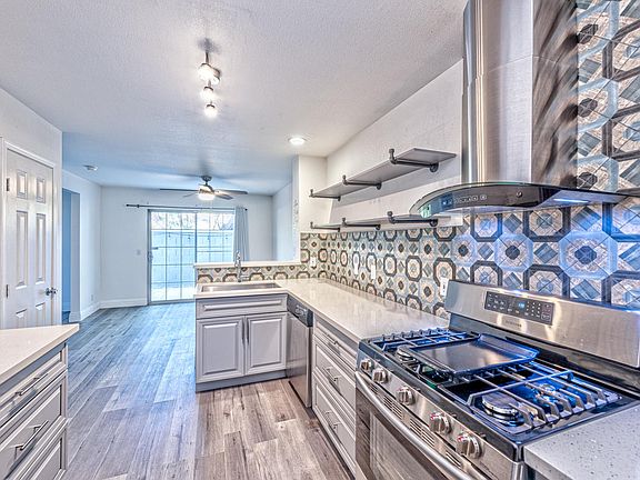 3rd image of 4116 Joanie Pl