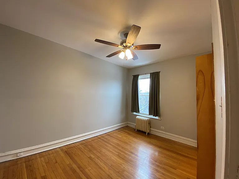 1064 W Cornelia Ave #2 — Photo 3