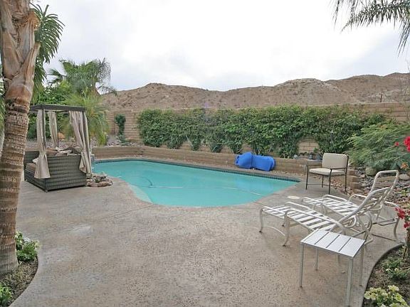 Pool, spa and mountains!