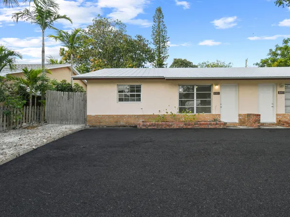 8401 SE Sunset St, Hobe Sound, FL 33455