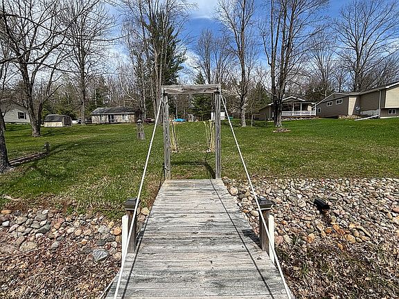 4th image of Birchwood Ln