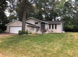 614 Gardenia St SE, Demotte, IN 46310