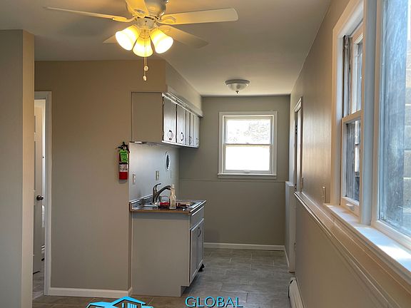 5th image of 2901 Elisha Ave #G