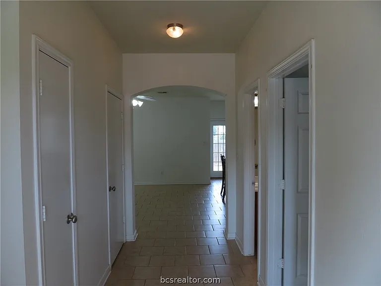 4115 McFarland Dr — Photo 10