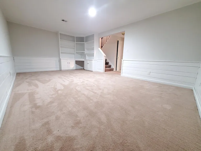 15582 Northgate Dr — Photo 43