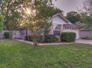 10919 Southern Trace Cir, Flint, TX 75762