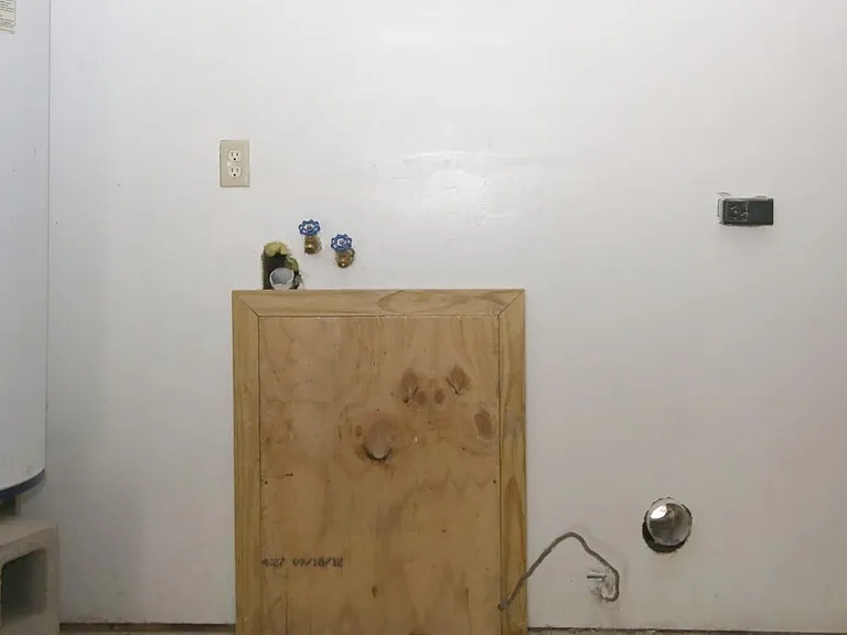111 Azalea St — Photo 16