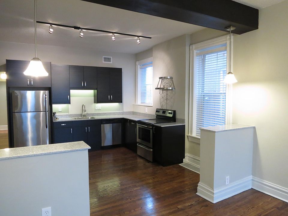 1st image of 2322 Russell Blvd