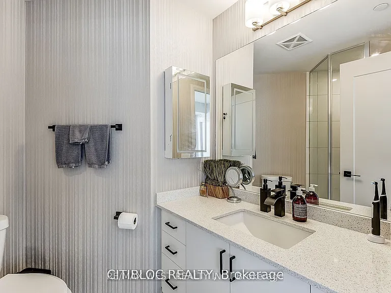 9000 Jane St #1408 — Photo 23