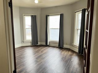 313 Cherry St, Muscatine, IA 52761