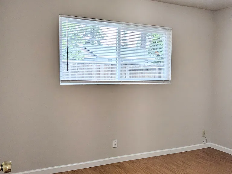 7327 Starward Dr — Photo 9