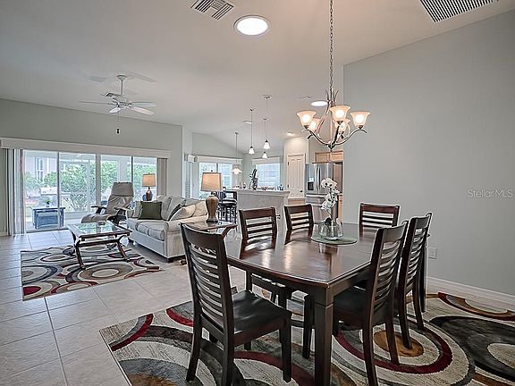 5th image of 2351 Graves Pl