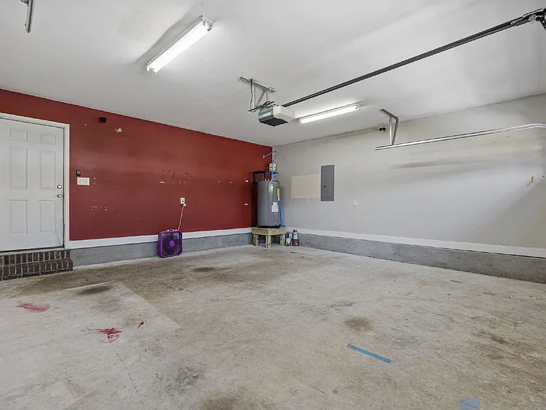 190 Hamilton Way — Photo 19