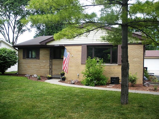 1st image of 2864 Bradford Dr