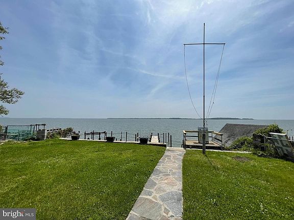 5th image of 2513 Barrison Point Rd