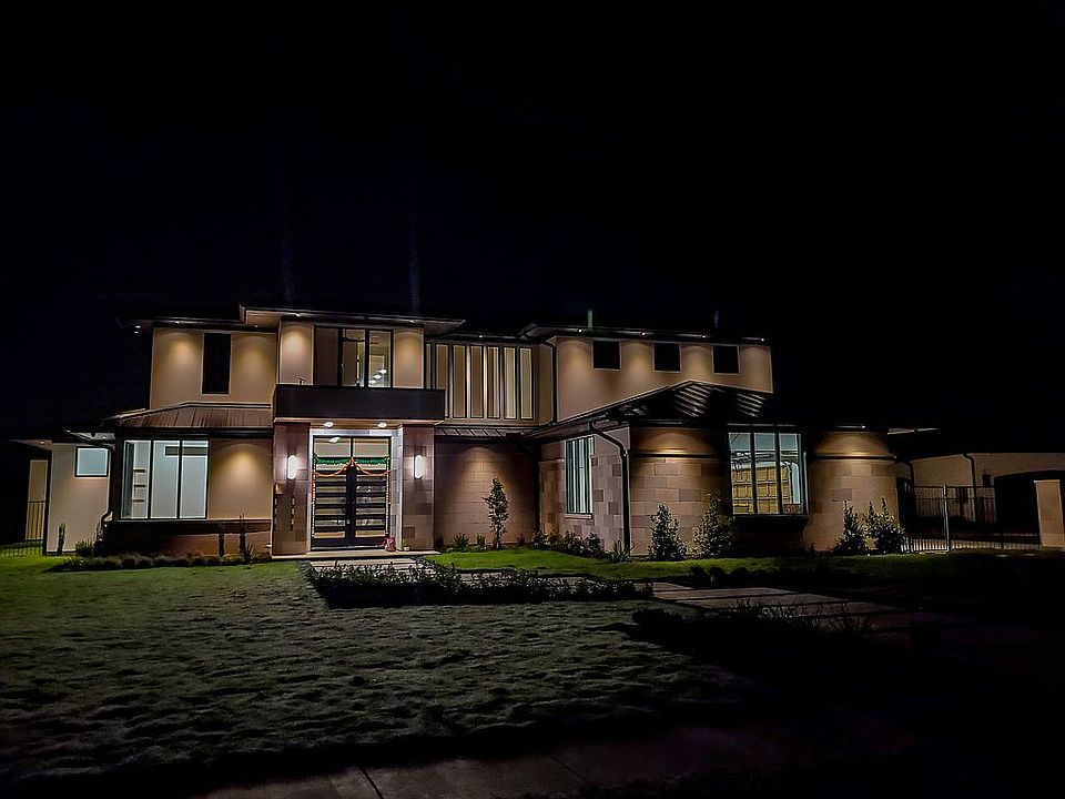 2nd image of 809 Park Vista Cir