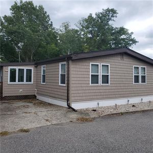 245-83 Manton St, Pawtucket, RI, 02861