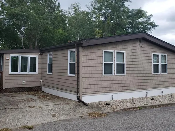 245-83 Manton St, Pawtucket, RI 02861