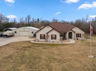 96 County Road 4426, Mount Pleasant, TX 75455
