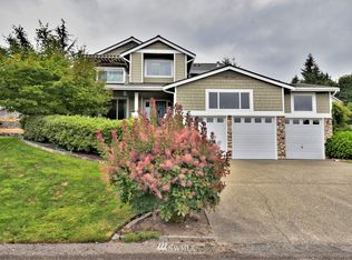 3544 NE Shore Cliff St, Bremerton, WA 98311