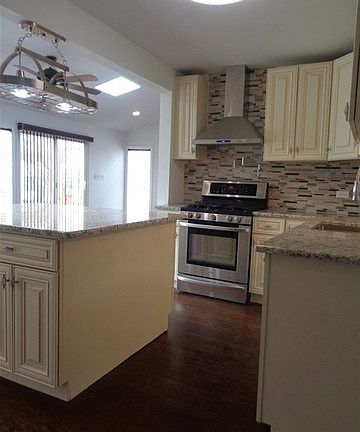 5th image of 8741 Elm Dr