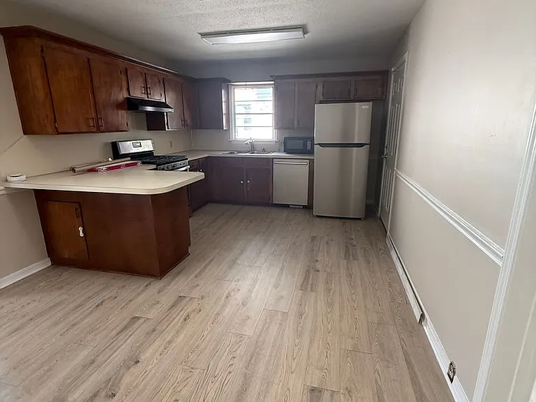 2337 Broadway Dr — Photo 5