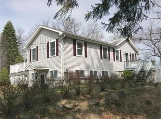 10 Wauwinet Rd, Worcester, MA 01605