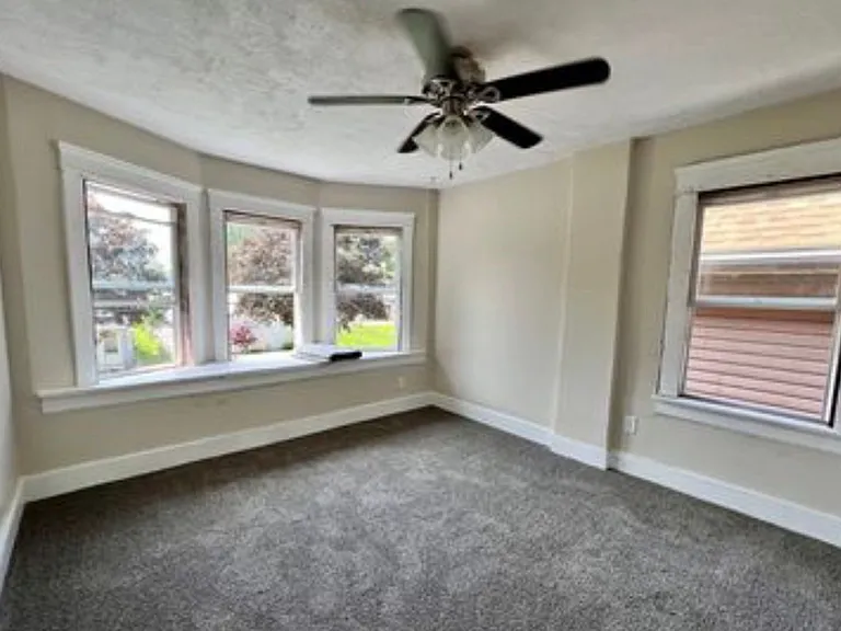 879 Chalker St — Photo 12