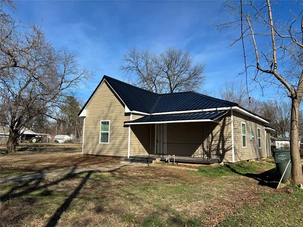 320 NE East Ave, Pauls Valley, OK 73075