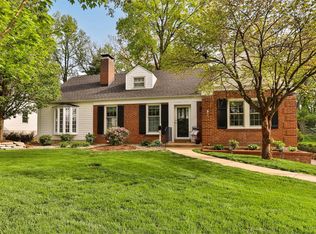 844 Warwick Ln, Saint Louis, MO