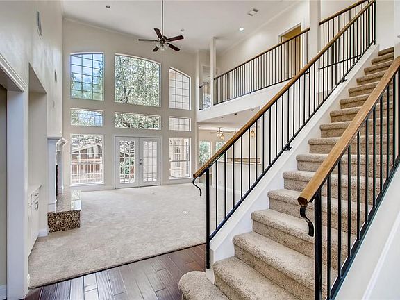 5th image of 1819 Lakeway Blvd
