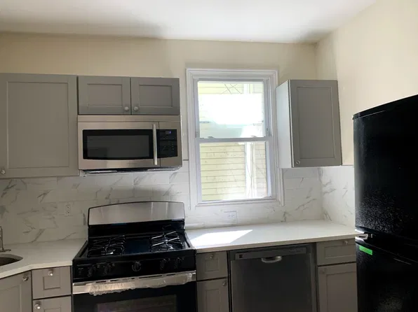 121 N 16th St Floor 1, East Orange, NJ 07017