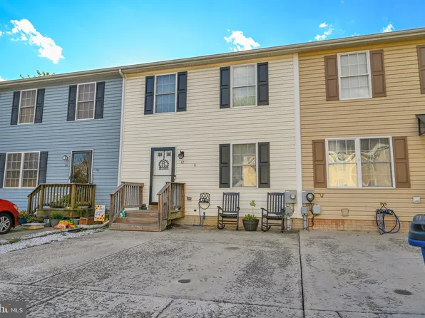 42 Red Bird Ln, Gettysburg, PA 17325
