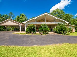 75 Elks Lake Rd, Hattiesburg, MS 39401