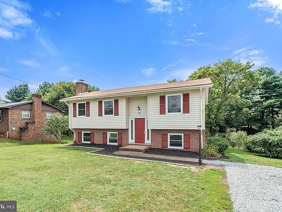 2nd image of 311 Sunset Ln
